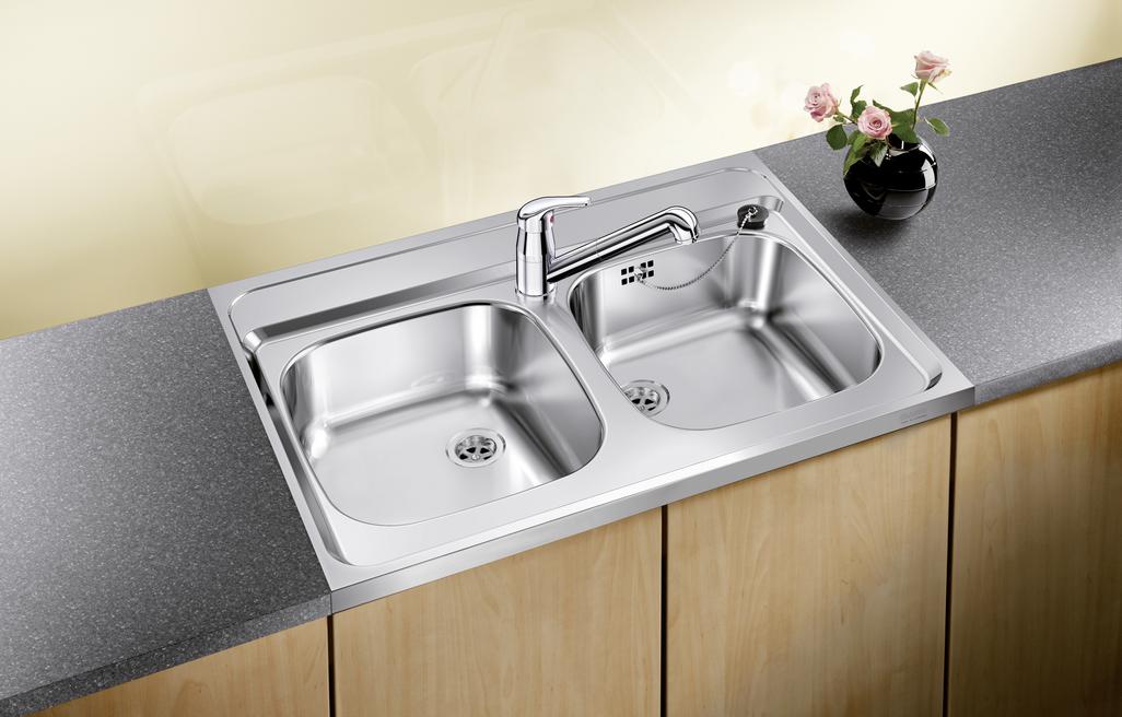 DARAS - The timelessly classic kitchen mixer tap