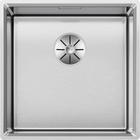 Draufsicht auf die Edelstahl-Schüsselspüle BLANCO VION 400-U mit satiniert polierter Oberfläche, mit einem rechteckigen Becken und zentralem Ablauf, Artikelnummer 528245.