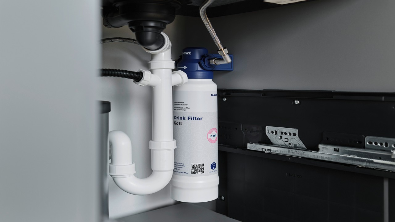 Hot water mixer taps from BLANCO BLANCO