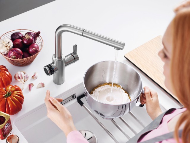 Wasser nach Maß: Mit Küchenarmaturen wie Evol-S Volume ist die Ära der Smart-Armaturen eingeläutet.