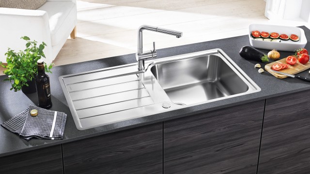 Classimo XL 6 S with an extra-large bowl, combined with the Blanco Linus-S mixer tap