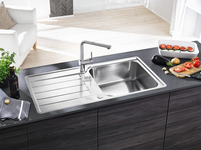 The new Classimo sink series from Blanco offers clever details