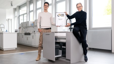 Marcel Moritz und Thomas Funke präsentieren den BLANCO Multi Frame