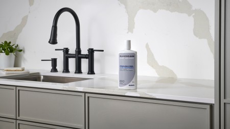 Easily clean your BLANCO stainless steel sink with our high-quality stainless steel cleaner!