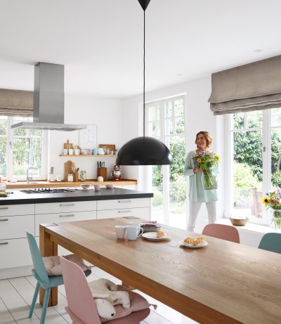 Modern country-house kitchens