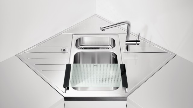 BLANCO corner sinks are miracles of compact design for small kitchens