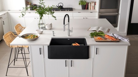 The IKON 30 is the world's first SILGRANIT farmhouse sink