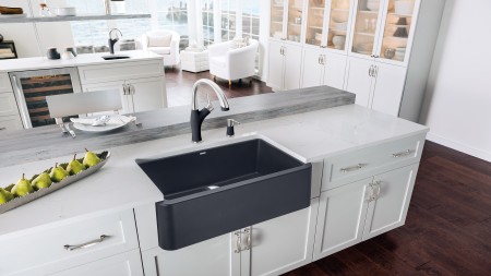 BLANCO offers a variety of farmhouse sink materials that will fit every mood and lifestyle