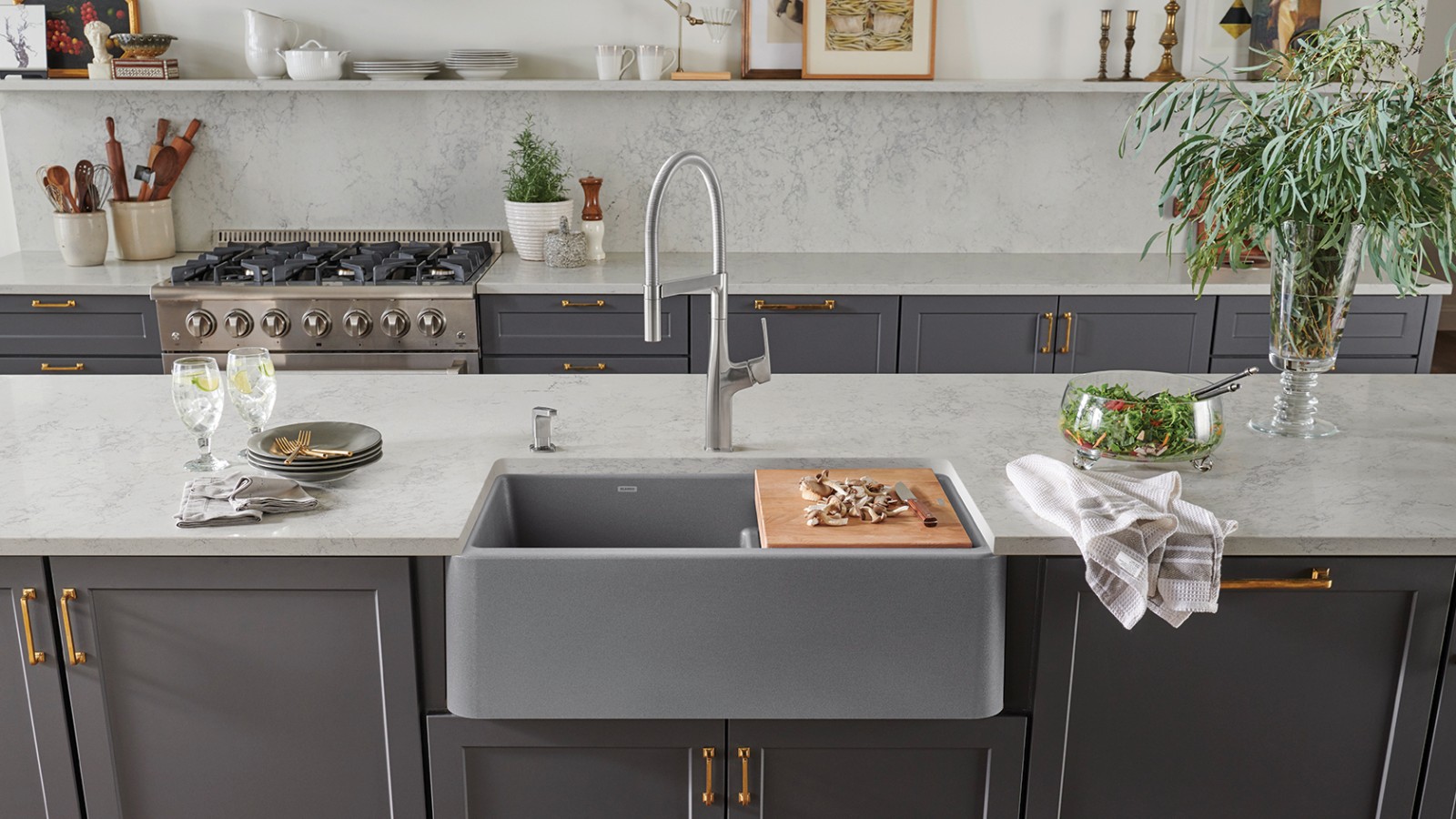 Farmhouse Sinks & ApronFront Kitchen Sinks BLANCO