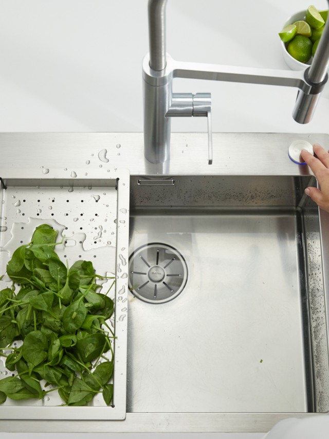 The stainless steel bowl works flexibly with the look of your sink unit