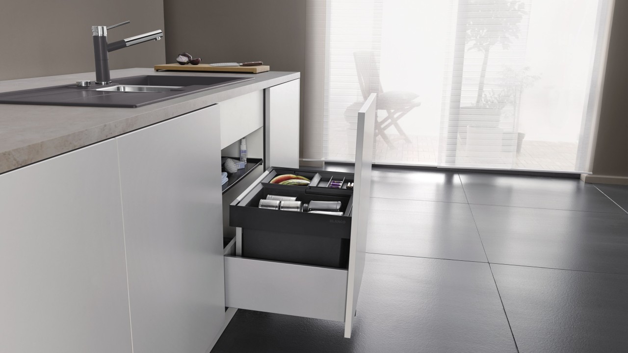 Kleine Küchen einrichten: Tipps für viel Raum auf wenig Platz | BLANCO