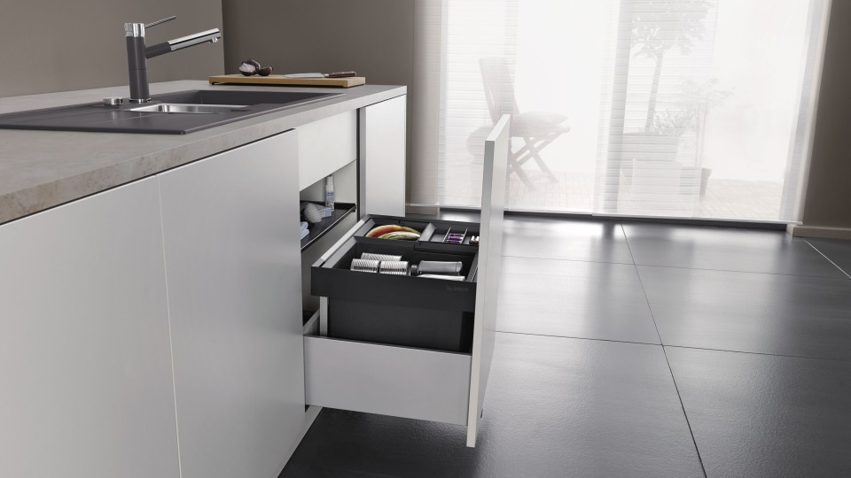 Kleine Küchen einrichten: Tipps für viel Raum auf wenig Platz | BLANCO